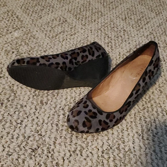 Catienne Harvest Leopard Wedges - Picture 2 of 2